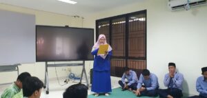 Pengumuman SK Kelulusan oleh Koordinator Bidang Kurikulum Bu Siti Nuraeni Muksin S.Pd Gr